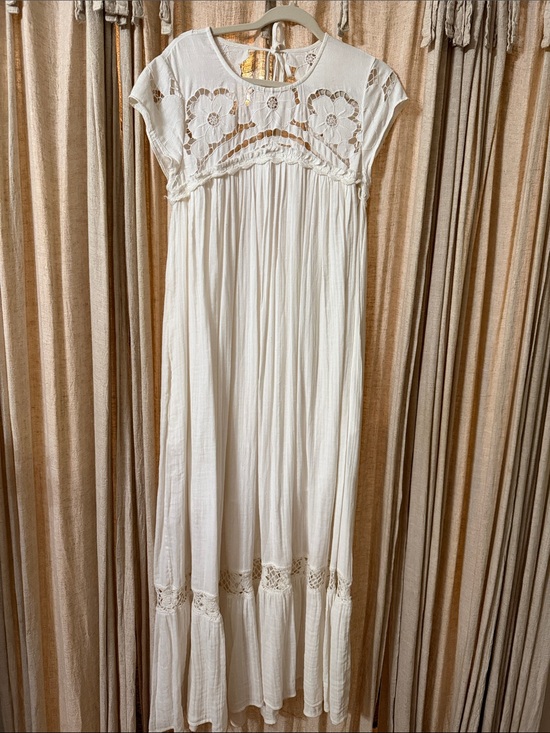 Free People Dresses & Skirts - Free People Ivory Boho Maxi Dress – Size Medium – NWT